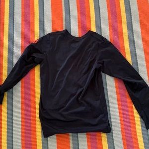 Long sleeve tee shirt